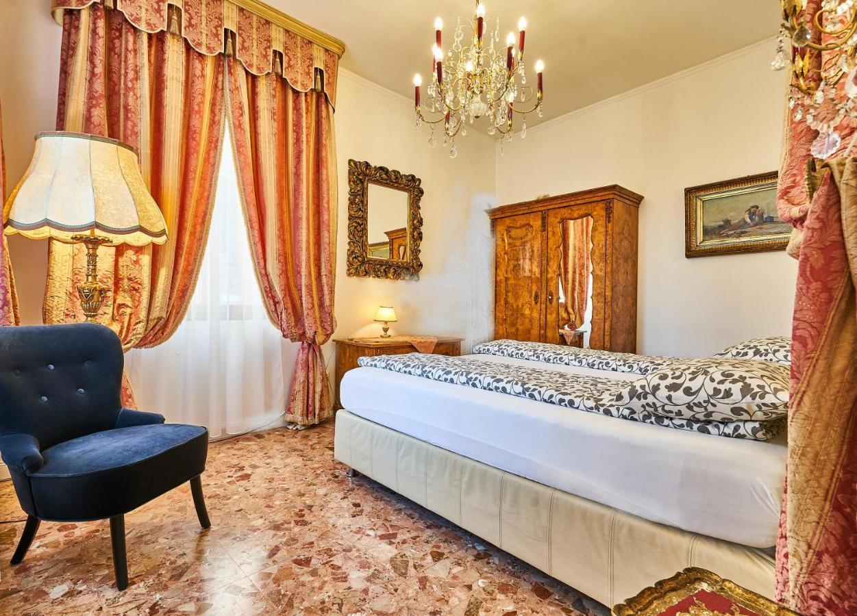 Venezianischer Palazzo Mit Kostenlosen Wlan Naehe Markusplatz Exterior photo